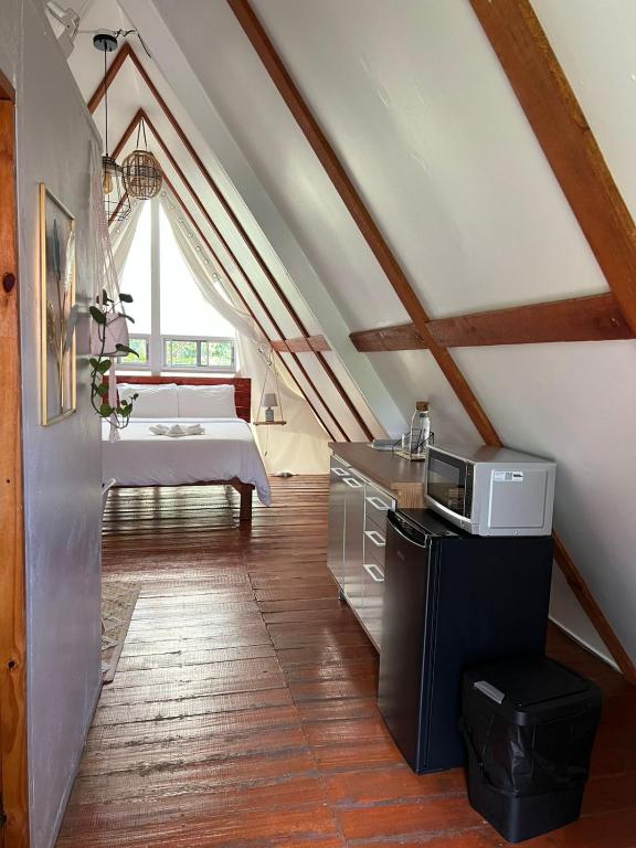 Private Room for 1 or 2 People